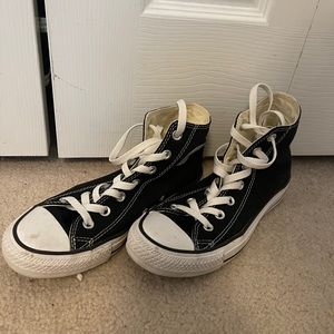 Black high top converse